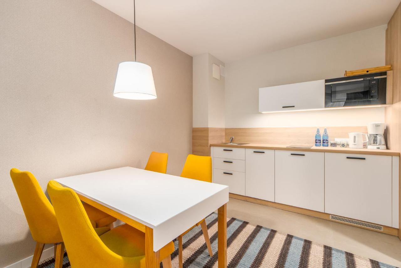 Bel Mare Apartments By Noclegi Renters Miedzyzdroje Exteriör bild